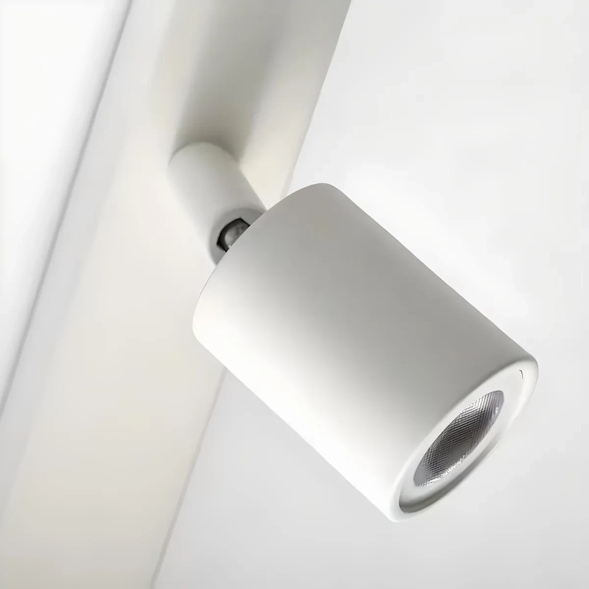 IKEA BAVE white LED ceiling track, 5-spots